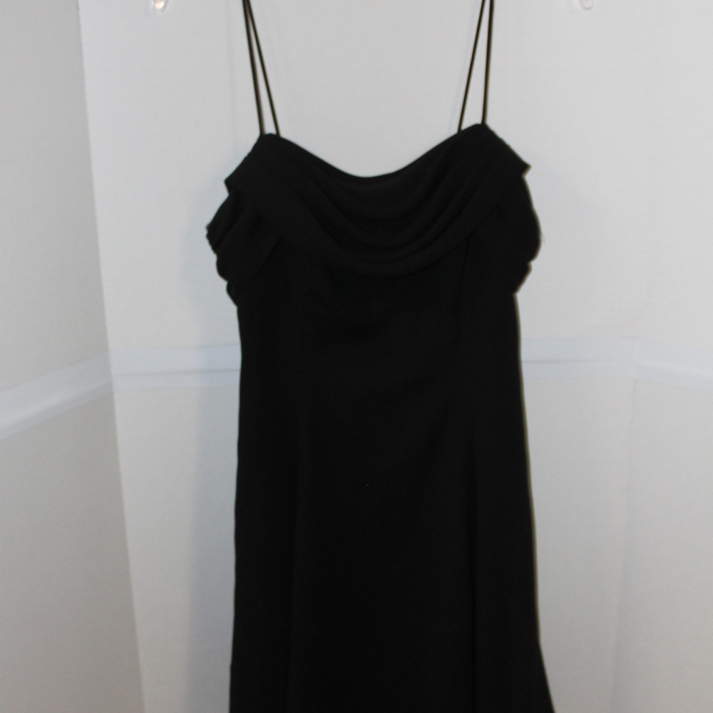Simple little black dress 9-10 Large